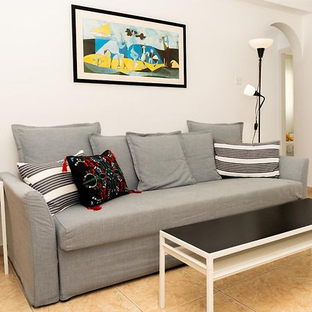 Olivia Mackenzie 2 Bedroom Flat With Pool Ларнака Екстер'єр фото