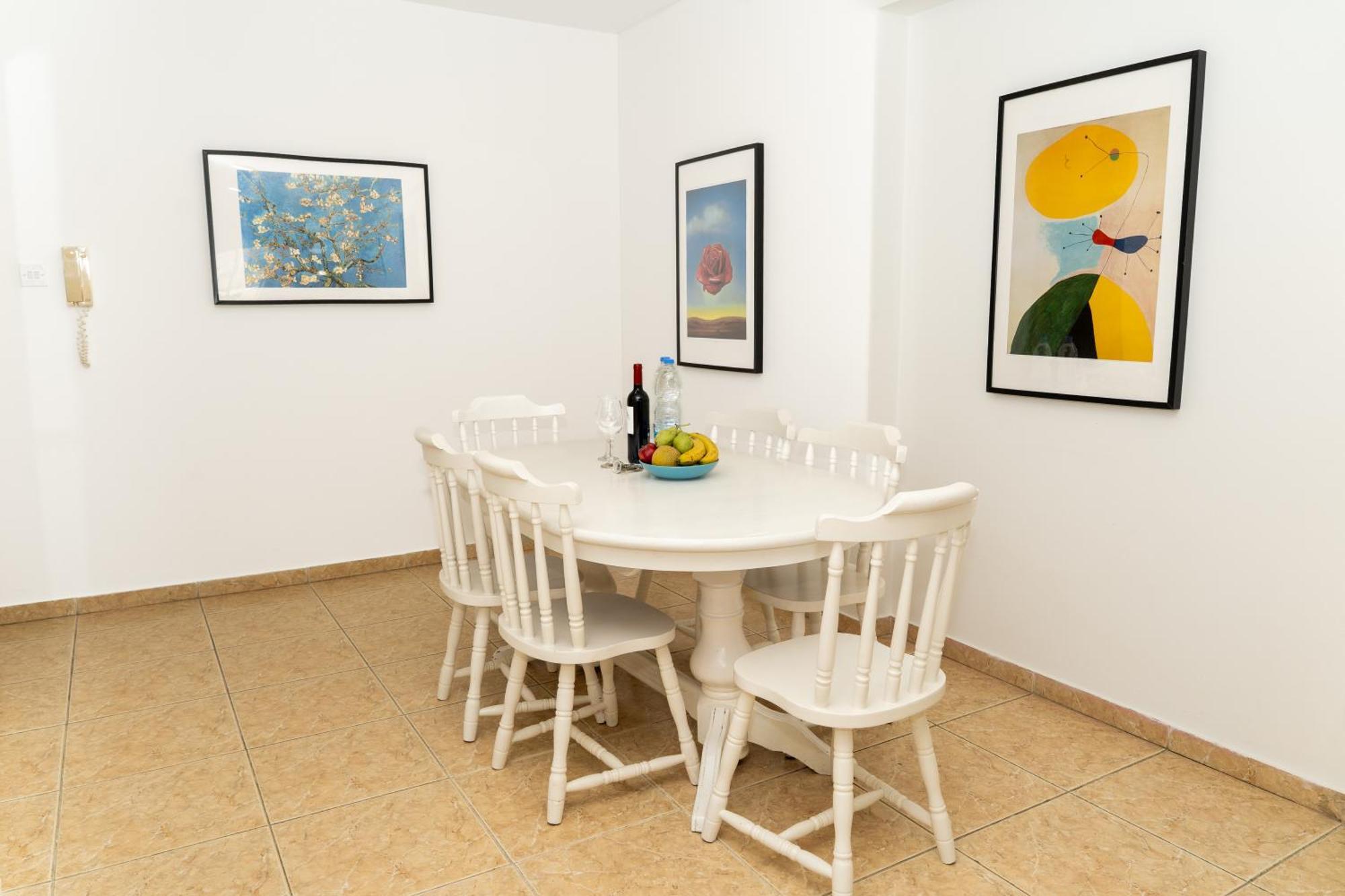 Olivia Mackenzie 2 Bedroom Flat With Pool Ларнака Екстер'єр фото